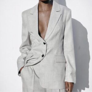 Zara Fitted Straight Cut Single Breasted Blazer Bloggers Favorite